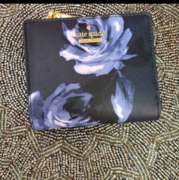 Kate Spade - NWOT Blue Floral Wallet 💙 - Picture 5 of 12